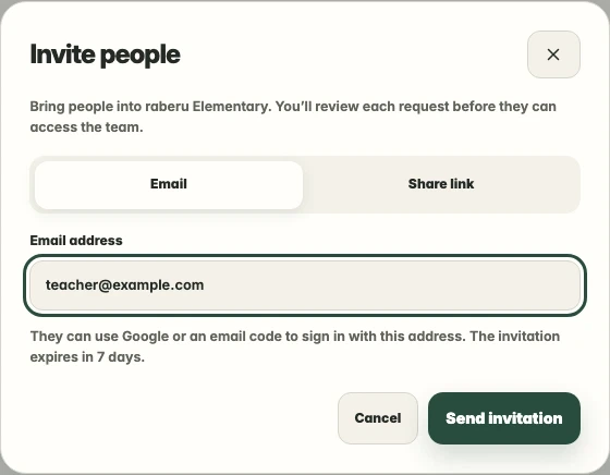 The raberu invitation dialog with Email and Share link options.